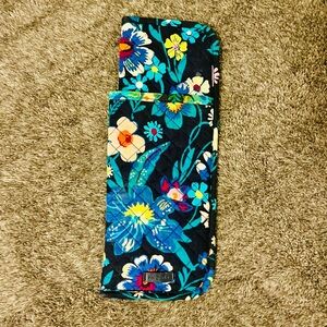 Vera Bradley Straighten Up & Curl In Midnight Blues